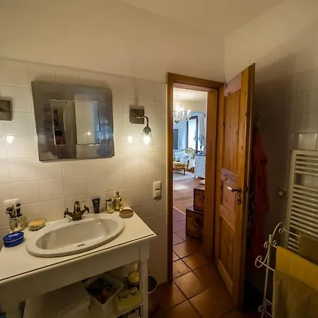 Einliegerwohnung In Einer Muehle Vor Den Toren Frankfurts, Ideal Fuer Messegaeste Oder Stop Over Dreieich Exterior photo