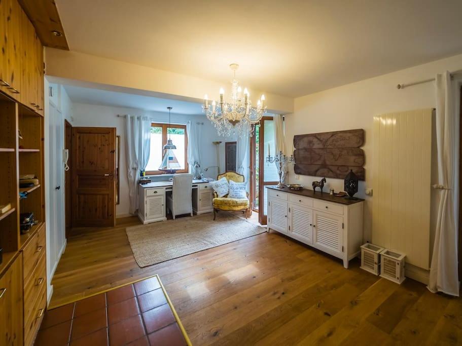 Einliegerwohnung In Einer Muehle Vor Den Toren Frankfurts, Ideal Fuer Messegaeste Oder Stop Over * Dreieich